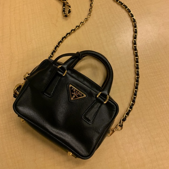PRADA Micro Galleria Authentic - Picture 5 of 7